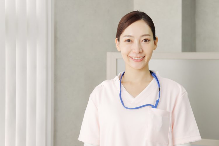 腫れが長引く場合や違和感があればクリニックに問い合わせ