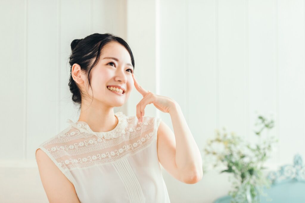 お肌のでこぼこはセルフケアで治る?有効な対策とは?