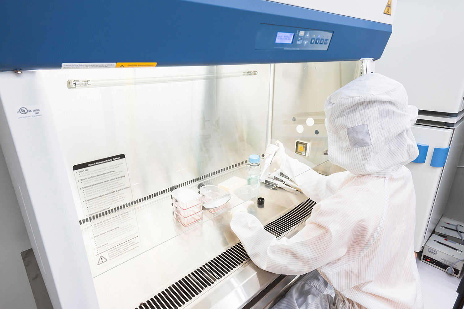 施術の流れ　専門施設（CPC：Cell Processing Center）による細胞の培養